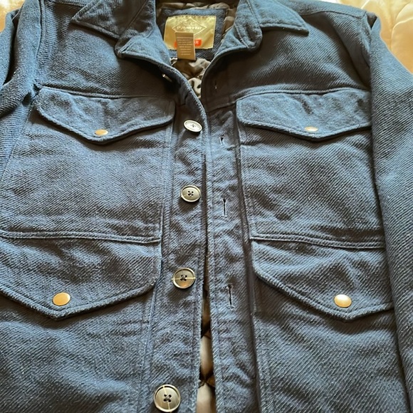 St. John's Bay shirt jacket sz Medium. 100% cotton, button-up, quilted lining - Picture 8 of 10